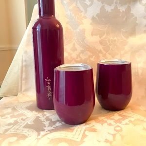 Insulated 25 oz Wine Bottle and 2 12 oz cups w/ lids *Burgundy
